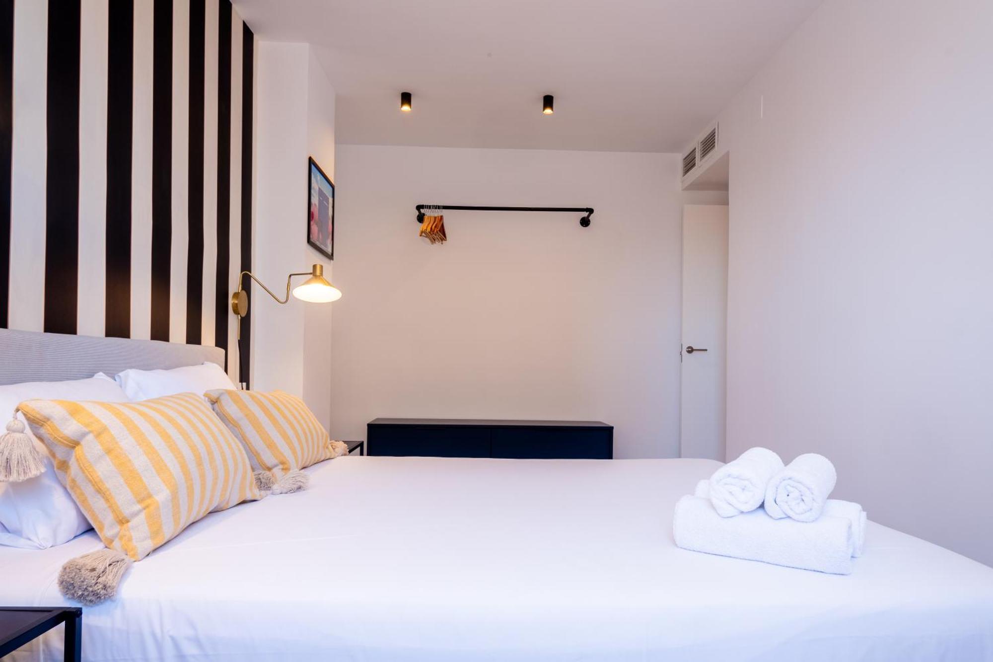 Bright With Views 3 Bedrooms 2 Bathrooms Apartament Malaga